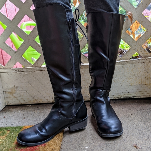 Long Black Boots with Laced Back - Picture 3 of 8